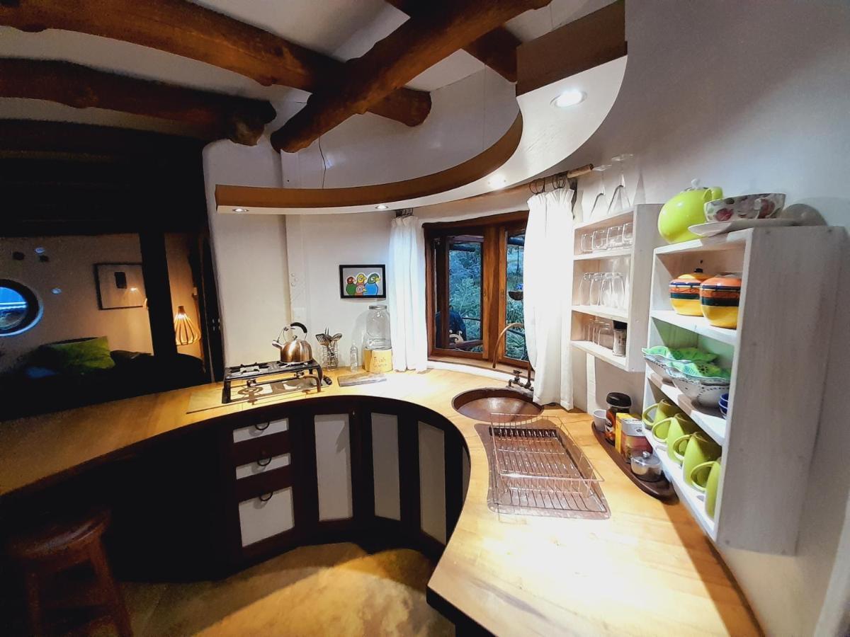 Half Moon Hollow Eco Cottage Mosselbaai Buitenkant foto